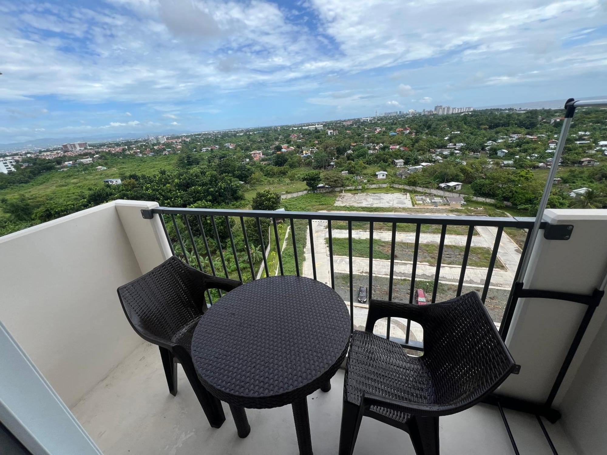 Seaview Condo Near Airport Lapu-Lapu City Exterior photo